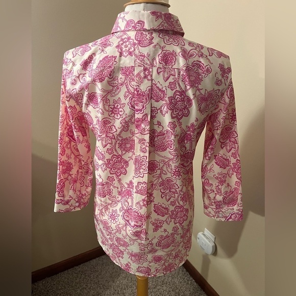 Lands End Floral Pink No Iron Button Down Shirt Sz 2P - Picture 3 of 6